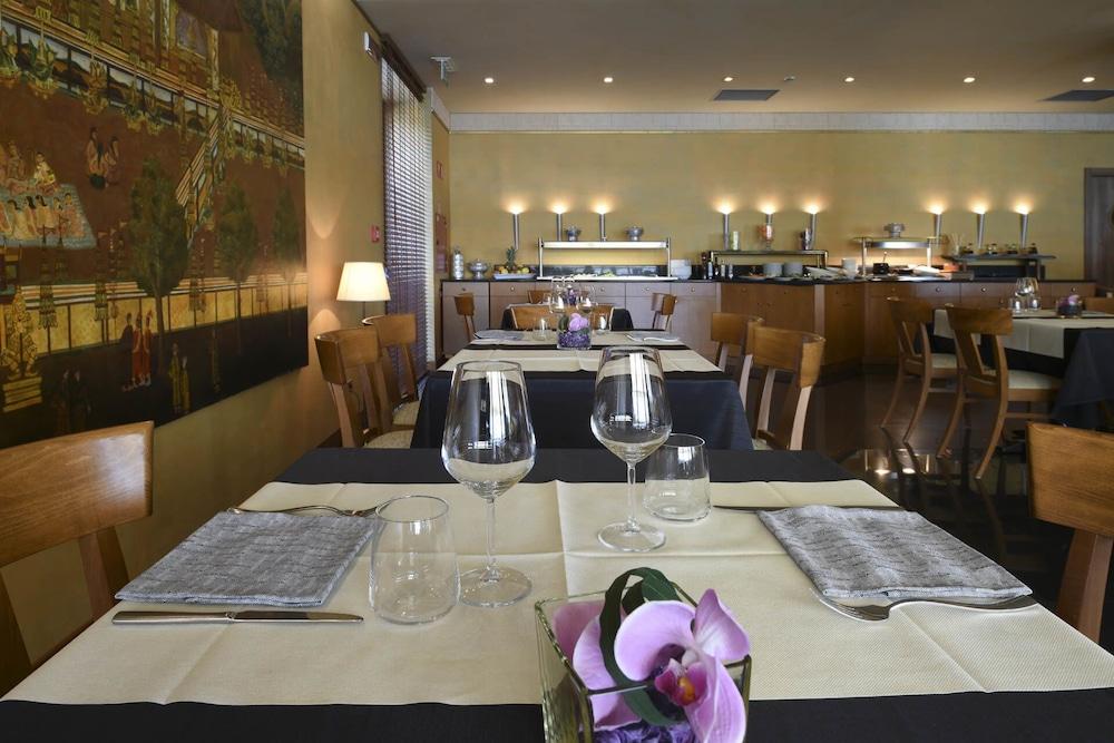 Thai Si Royal Thai Spa Lovadina Exteriér fotografie